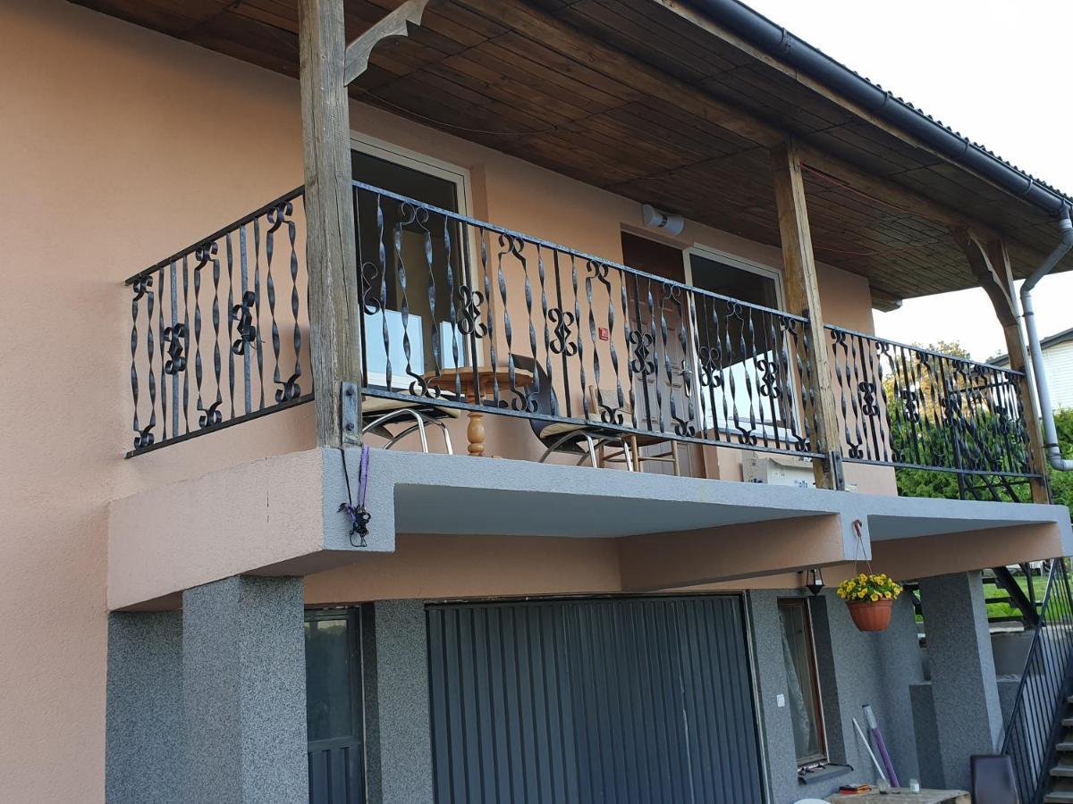 U Wladzia Apartment Gowidlino Bagian luar foto